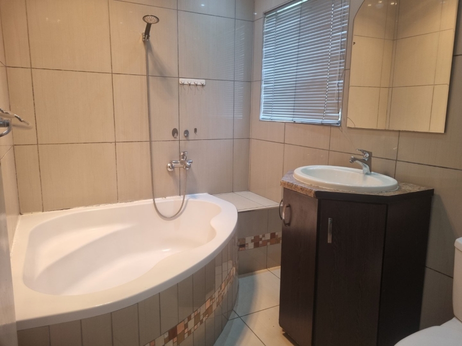 4 Bedroom Property for Sale in Vaalpark Free State